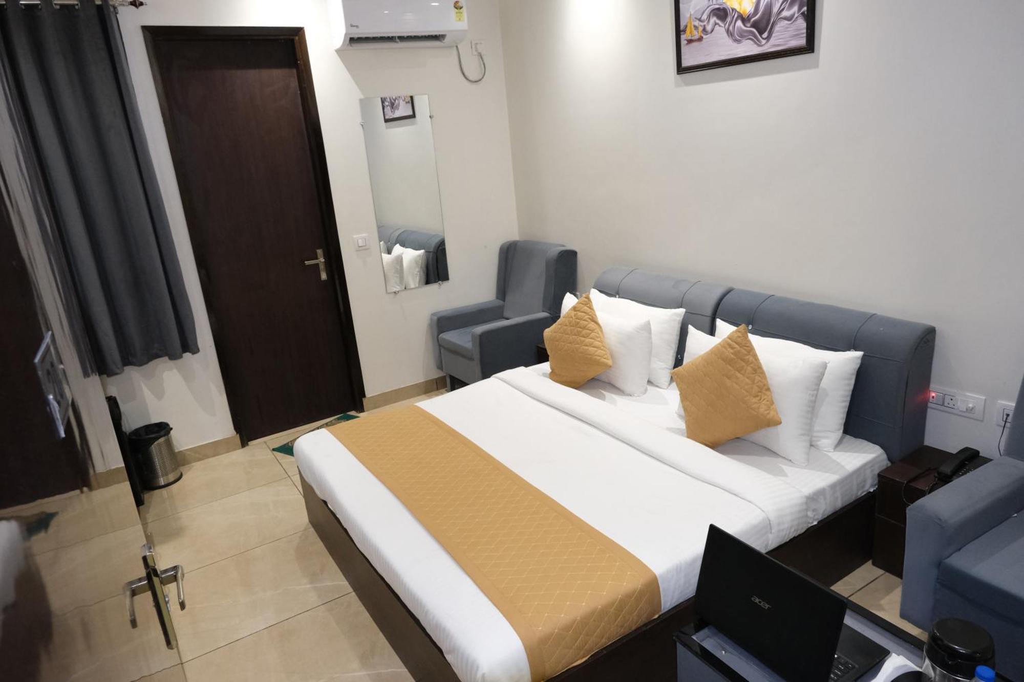 Hotel De Hocks Deluxe - New Delhi Railway Station Eksteriør bilde